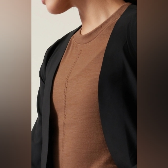 NWT Athleta Black Avenue Blazer in Size 6 Black Color - Picture 7 of 12